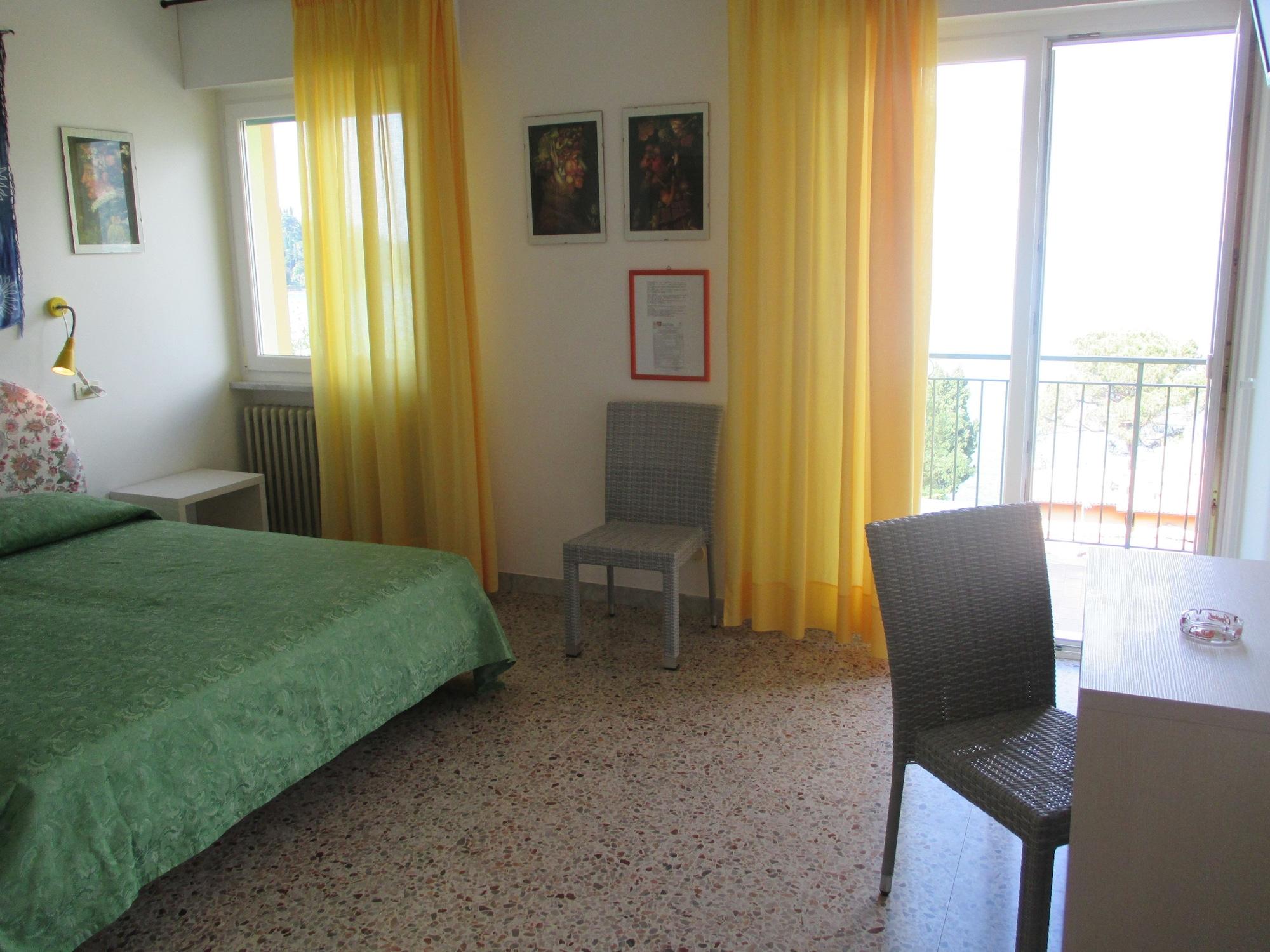 Hotel Casa Popi Malcesine Exterior photo