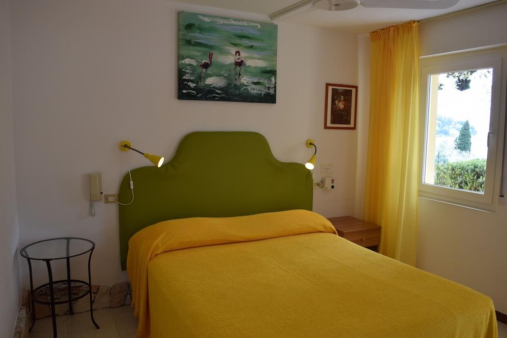 Hotel Casa Popi Malcesine Exterior photo