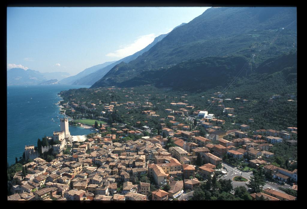 Hotel Casa Popi Malcesine Exterior photo